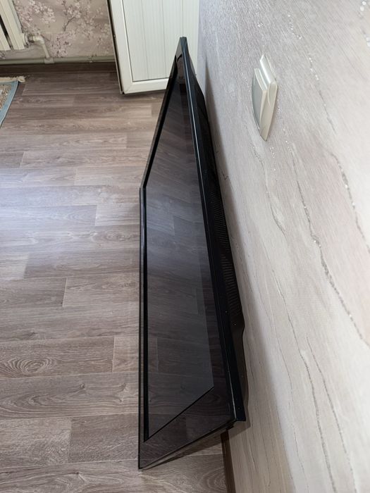 Телевизор LG диагональ 107