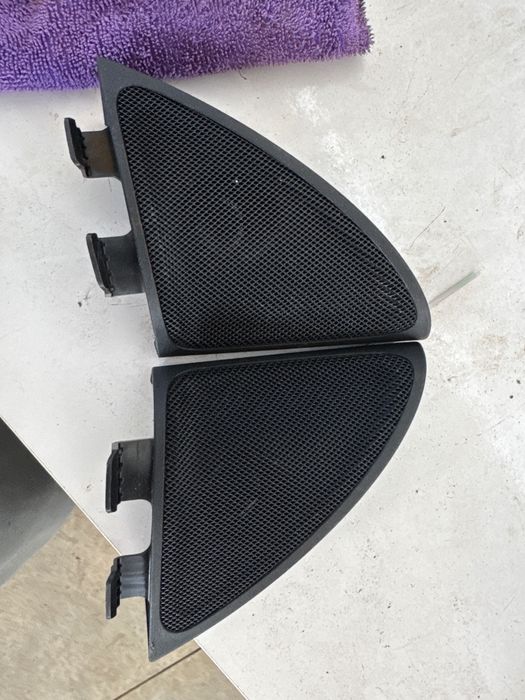 Декоративни пласмаси с тонколонки за Мерцедес