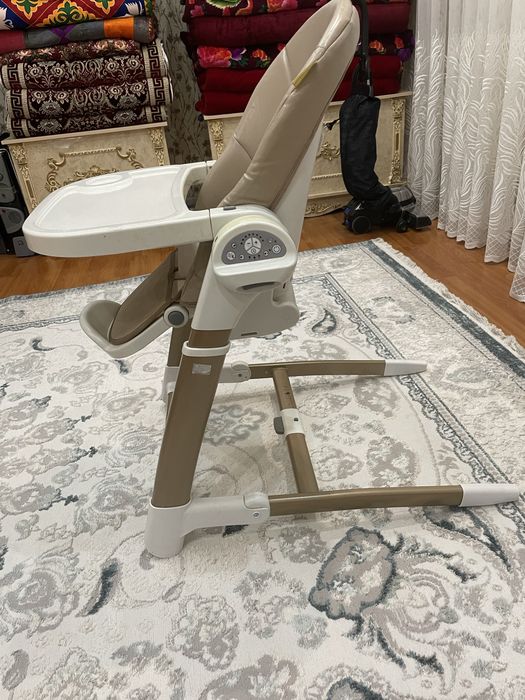 Стульчик для кормление в подарок кровать