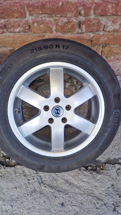 ХЮНДАЙ джанти със гуми 215/60/17  7,5J×17  ET40  5×114,3