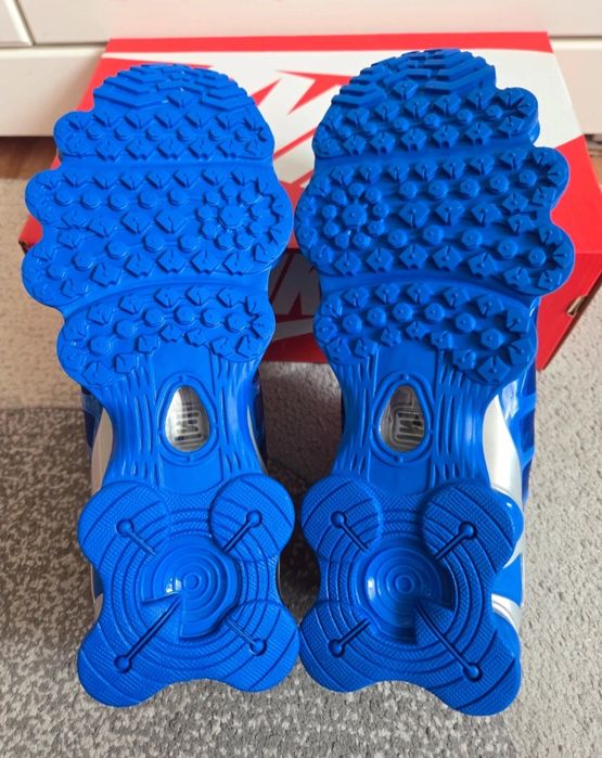 Adidasi nike shox