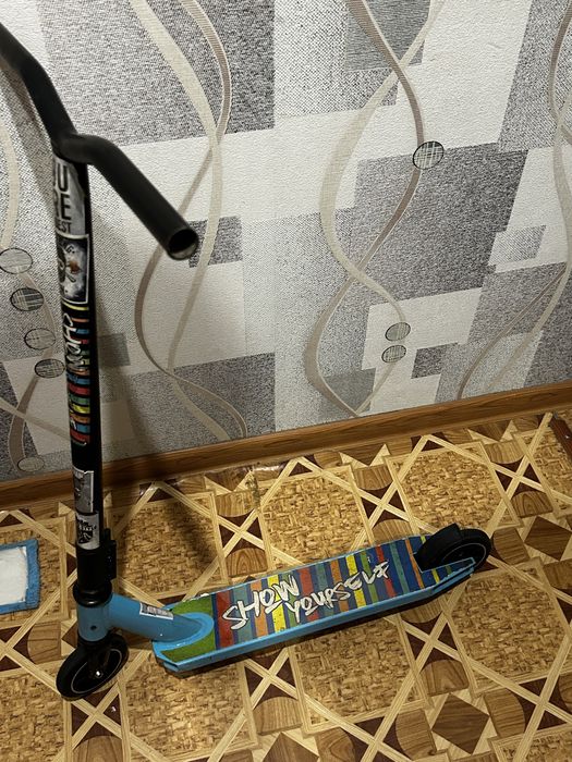 Продам трюковый самокат