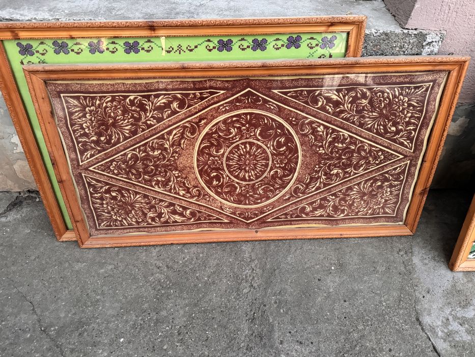 Стенни ковьори с рамки