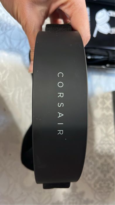Геймърски слушалки  corsair HS80 RGB wireless