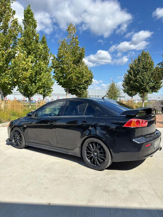 Vând Mitsubishi lancer 2.0 DID