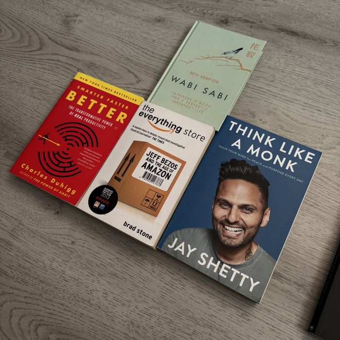 Книги на Български и Английски