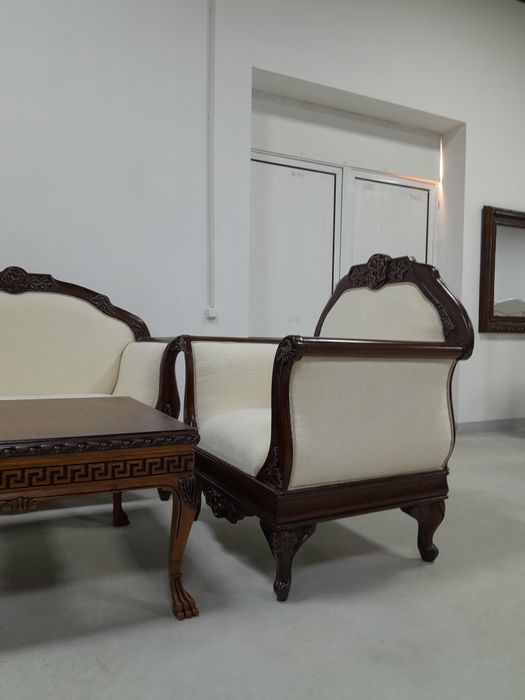 Мягкая мебель. Диван и два кресла