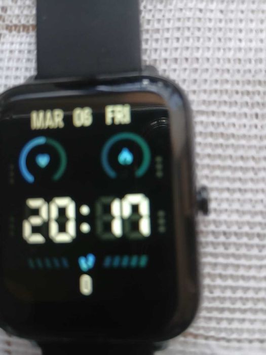 Vând smartwatch