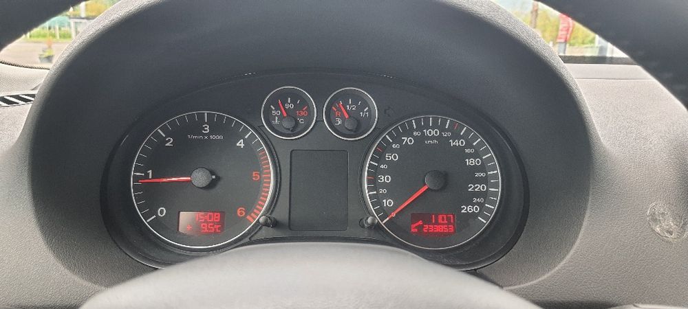 Vând Audi A3 8P 1.9 TDI