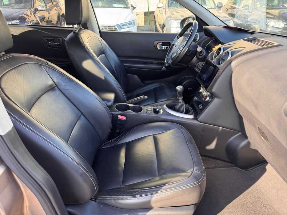 Nissan Qashqai 1,6 dci Tekna 130 cp