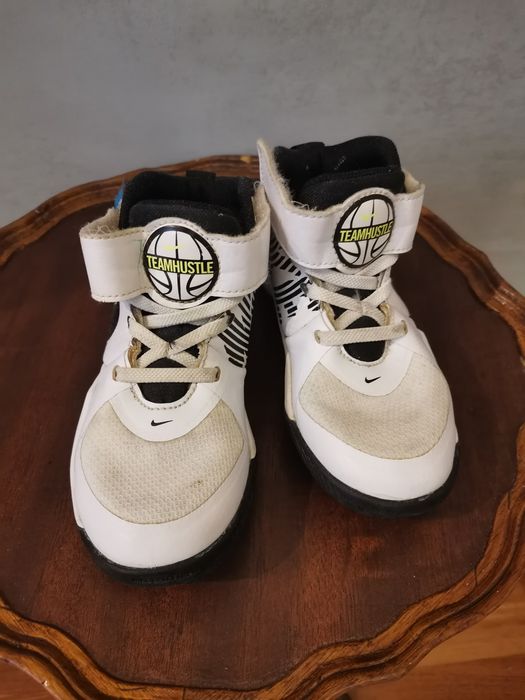Nike ghete/adidasi basket 28.5