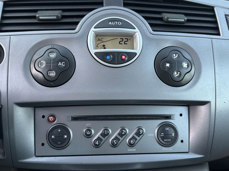 Vând Renault Grand Scenic Motor 2.0 Diesel dCi 150 CP An 2007 E4