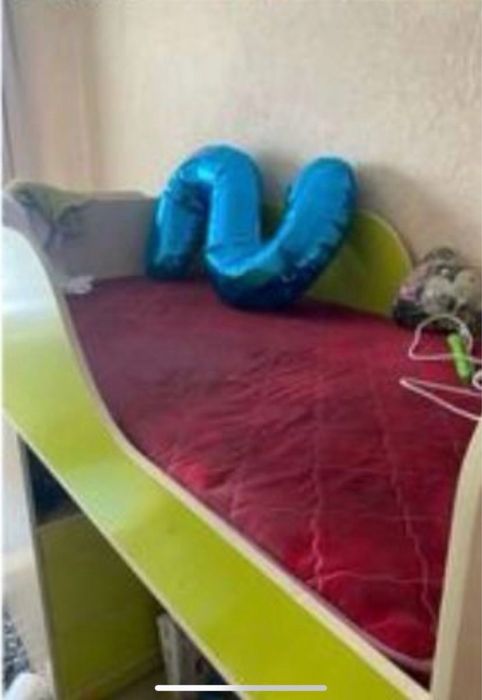 Кровать- чердак с комодом и игровым пространством