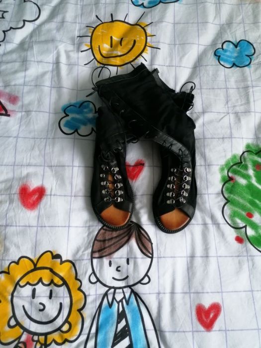 Пролетни дамски обувки високи от плат и кожа,черни–CARLO FABIANI–НОВИ