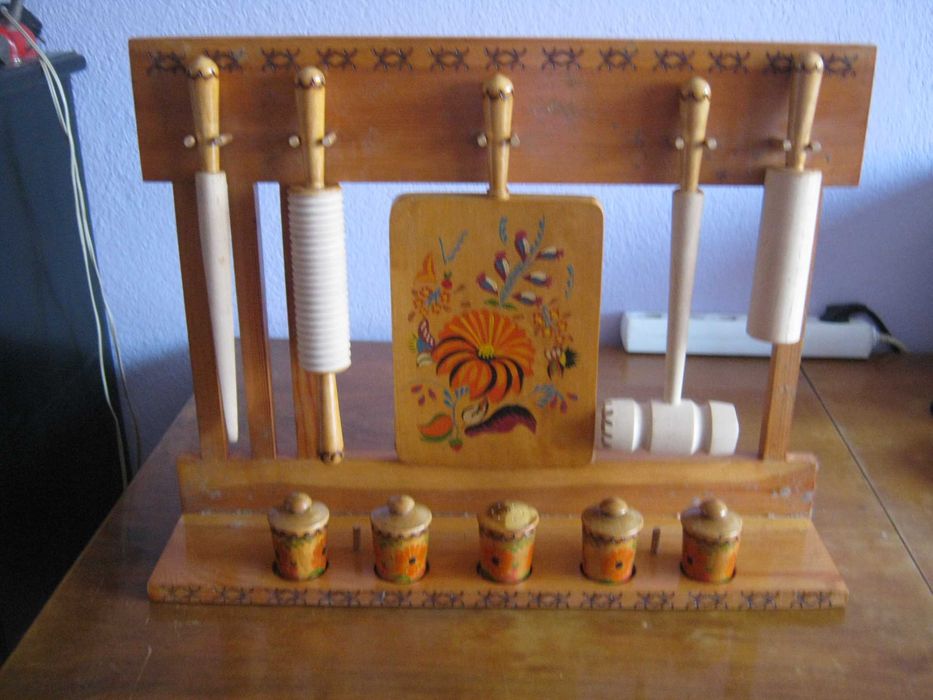 Продавам дървен комплект