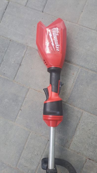 Milwaukee m18 cositoare