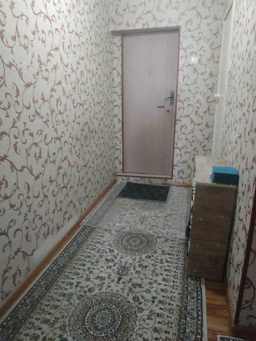 Продаю квартиру.Юнусабад 19 
Садик 555 
1в2/3/5