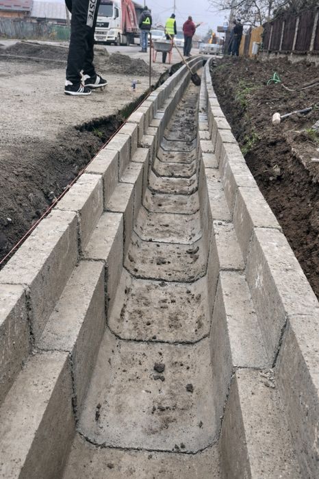 Montaj pavaj, amenajări curți și lucrări construcții