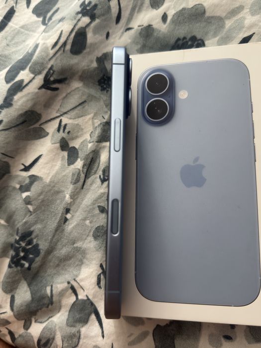 Айфон Iphone 17 256gb blue