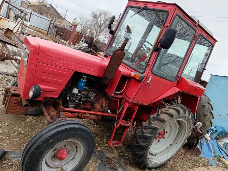 Продам трактор Т25