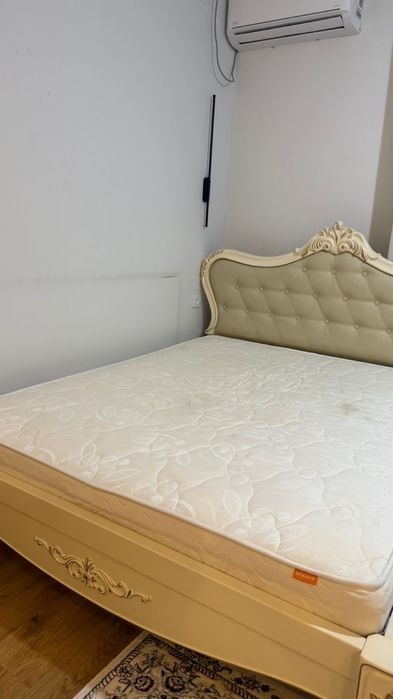 Кровать для молодоженам