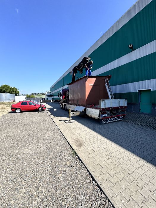 Servicii inchiriere macara transport containere incarcare descarcare