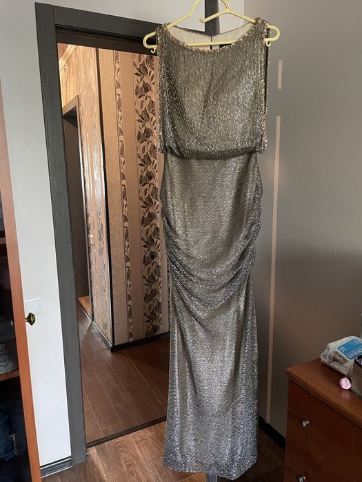 Платье вечернее