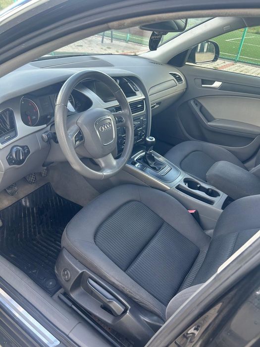 Audi a4 b8  ,audi
