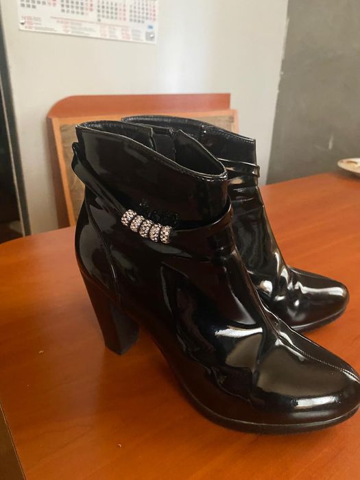 Продам продам ботильоны