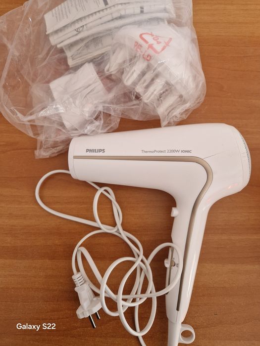 Uscator de par Philips Thermoprotect Ionic