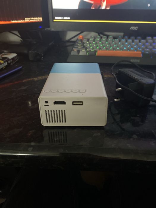 Mini proector full hd