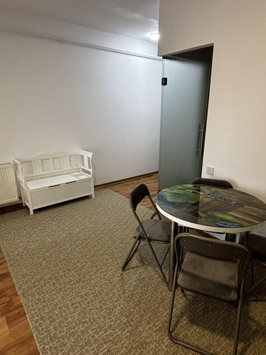 Chirie Iris Apartament 2 camere  si bacatarie living (2 dormitoare)