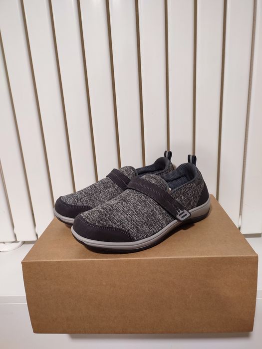 Adidași/pantofi sport