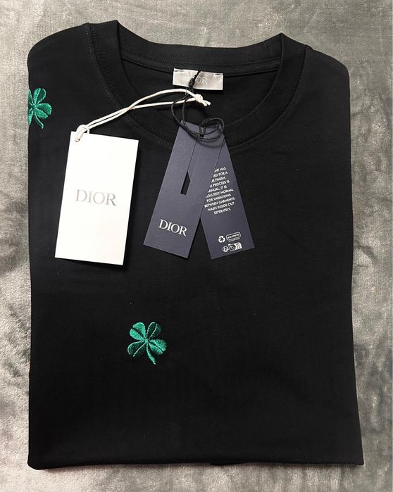 Vand triocu nou de barbati Dior