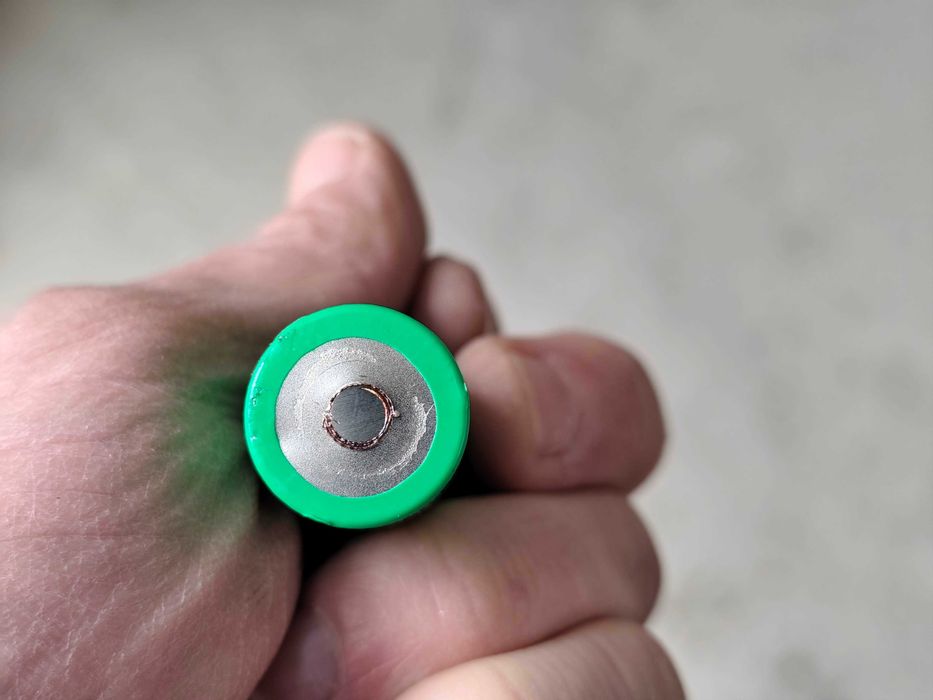 celule 18650 EVE 25P 2.500 mah 20A, pentru autofiletante cu factura