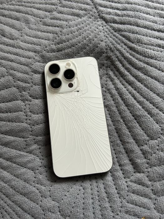 Айфон 15 Про 256гб 88%