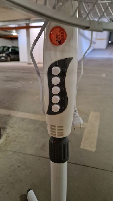 Вентилатор с регулуране на височина и степени