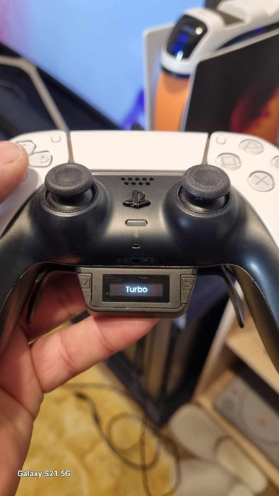 vând manetă BESAVIOR ELITE  PS5