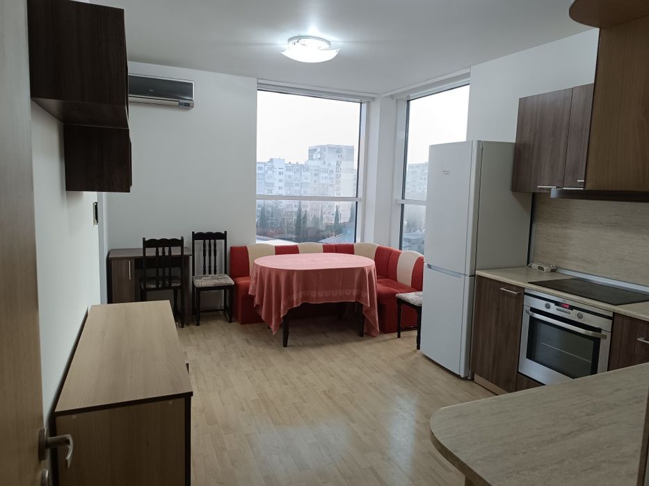 Двустаен апартамент под наем - Възраждане 1