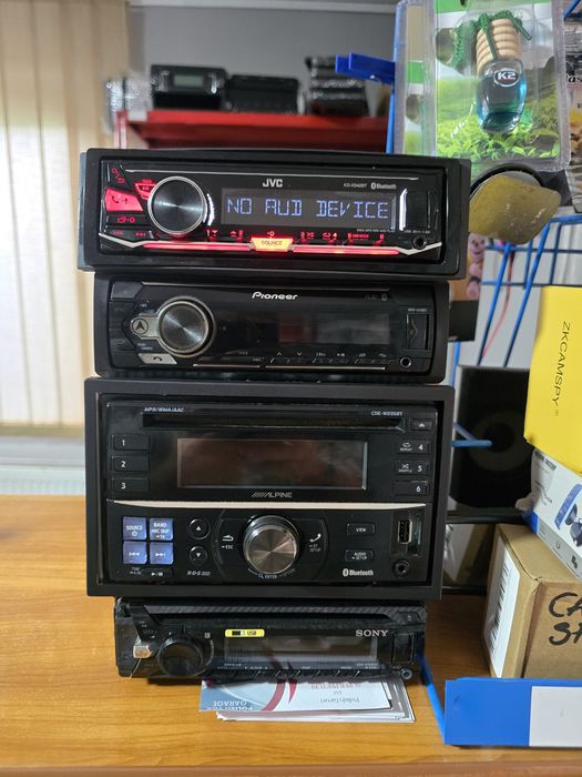 Vand diferite radiocd Alpine 2din,jvc,Pioneer xomax,Sony.