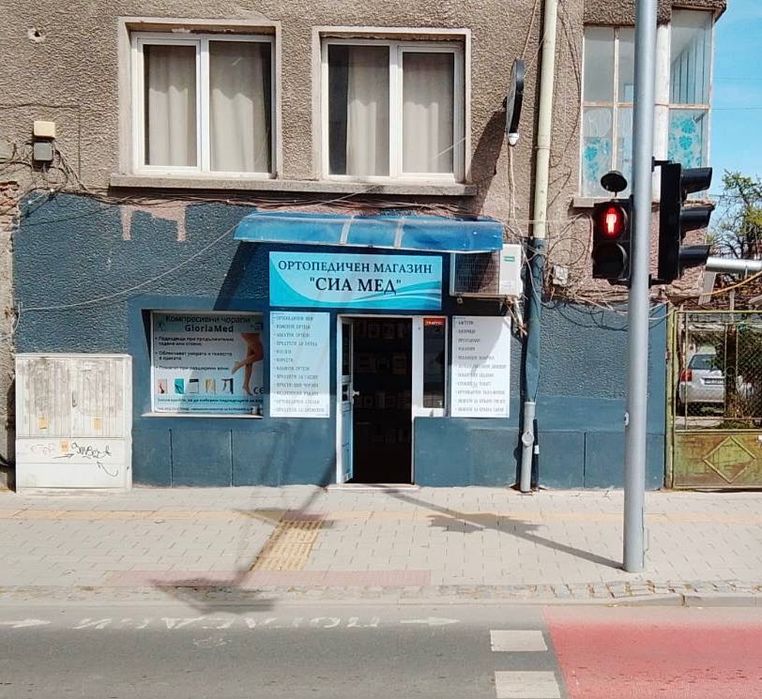 Собственик отдава търговско помещение под наем