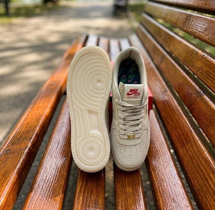 Adidasi Nike Air Force 1 Bej - Model Premium