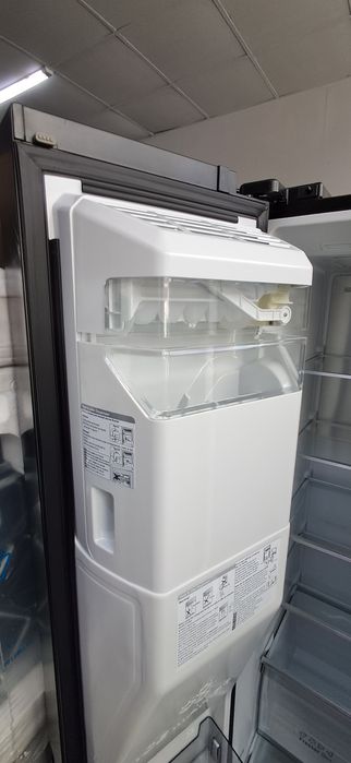 Frigider side by side Hisense 632l A++ import Germania Garanție AEG66