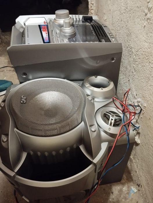 Vând combină muzicală