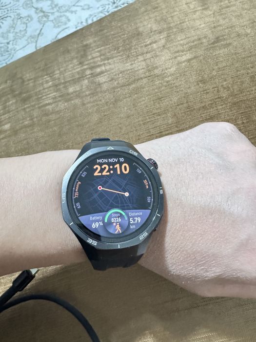 Часы huawei gt 5 PRO