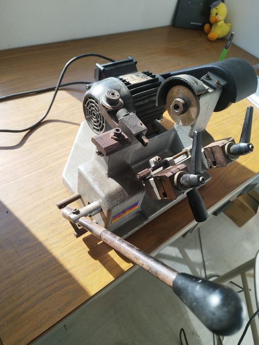 Секретна ключарска машина Cea