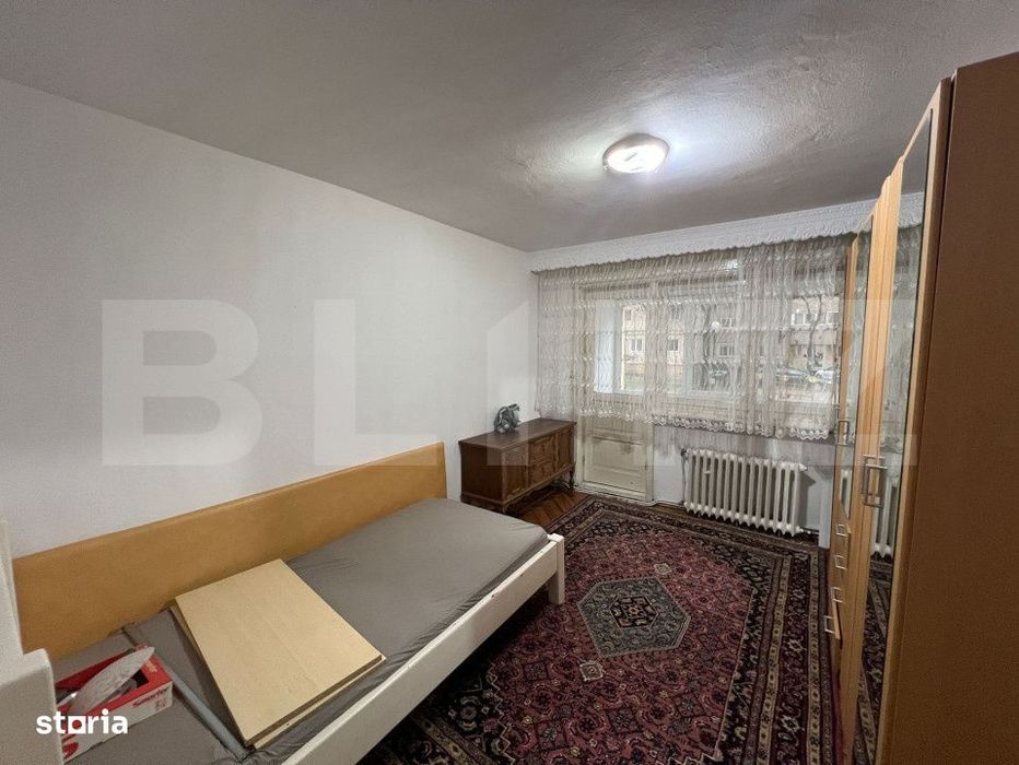 Apartament 3 camere, 70 mp, parter cu balcon, zona Centrala