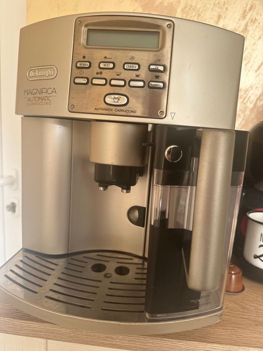 Кафемашина Delonghi Magnifica Automatic Cappuccino
