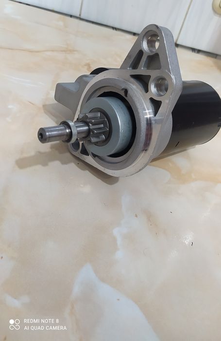 Стартер Wolkswagen golf,vento