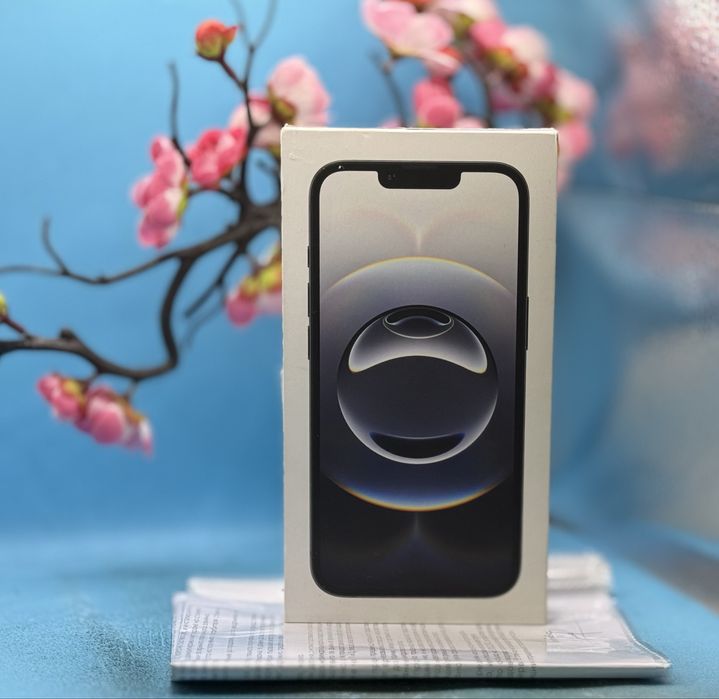 НОВ!!! Apple iPhone 16e, 128GB, 5G, Black + подарък адаптер Apple